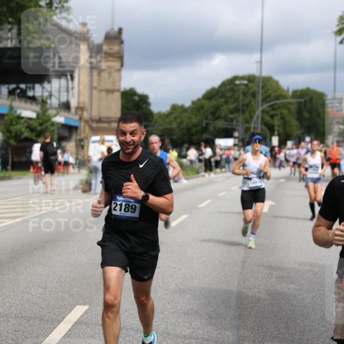 29.06.2025 - hella hamburg halbmarathon Yannick Fuchs http://msf.ph/oto/8166753 29.06.2025 10:40:34 20KM 1139, 1600, 1759, 1920, 2048, 2189, 2842, 3087, 4237, 4949, 6388, 6532, 6691, 6700, 7335, 7961, 8269, 8577, 8668, 11094, 11125, 11491, 11773, 11936, 12171, 12269, 12579, 12891, 13630, 13782, 14062, 14200, 14228, 14262, 14462, 14722, 14804, 15133, 15149, 15157, 15206, 15741, 15900, 16127, 16286, 17008, 17190, 17281, 17332, 17492, 17892, 18118, 19128 meine-sportfotos.de