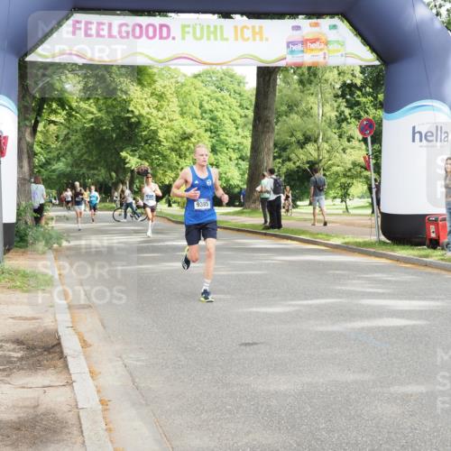 29.06.2025 - hella hamburg halbmarathon MichiJ http://msf.ph/oto/8166884 29.06.2025 10:14:17 Zwischen KM18-KM19 10234, 11194, 19078 meine-sportfotos.de