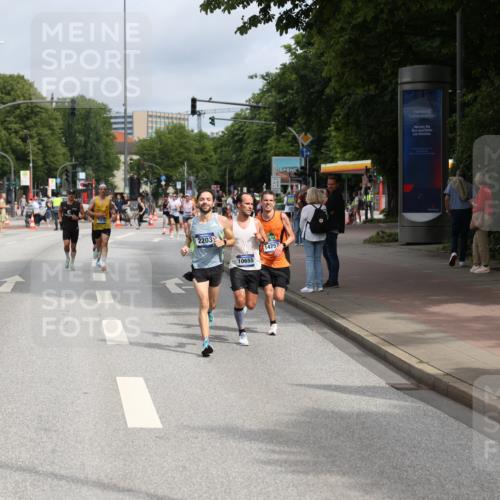 29.06.2025 - hella hamburg halbmarathon Yannick Fuchs http://msf.ph/oto/8166897 29.06.2025 10:22:50 20KM 1122, 2203, 4678, 5367, 7651, 8731, 9804, 10485, 10655, 12341, 13941, 14757, 15576, 15583, 16377, 17354, 17893, 18567, 18832, 19114 meine-sportfotos.de