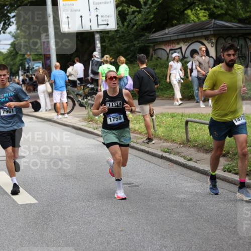 29.06.2025 - hella hamburg halbmarathon Yannick Fuchs http://msf.ph/oto/8166940 29.06.2025 10:40:40 20KM 1139, 1759, 2842, 3087, 4091, 4237, 4497, 4949, 5459, 6388, 6421, 6532, 6691, 6700, 6978, 7335, 7961, 8142, 8269, 8482, 8577, 8981, 9232, 9386, 9529, 9786, 11094, 11125, 11185, 11491, 12171, 12269, 12579, 12651, 12891, 13630, 13698, 13782, 13940, 14045, 14062, 14262, 14462, 14722, 14804, 15133, 15149, 15157, 15206, 15900, 16127, 16286, 17008, 17190, 17281, 17332, 17461, 17492, 17892, 18118, 19128 meine-sportfotos.de