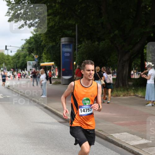 29.06.2025 - hella hamburg halbmarathon Yannick Fuchs http://msf.ph/oto/8167177 29.06.2025 10:22:53 20KM 1122, 2203, 4678, 5367, 7651, 8731, 9804, 10106, 10655, 12341, 13941, 14757, 15576, 15583, 16377, 17354, 17893, 18567, 18832, 19114 meine-sportfotos.de