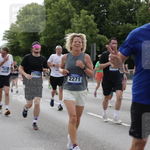 29.06.2025 - hella hamburg halbmarathon Jannik Wohlers http://msf.ph/oto/8167216 29.06.2025 10:20:59 Lombardsbrücke 1028, 1401, 2271, 2635, 2815, 2956, 3122, 3770, 3817, 3825, 3826, 4697, 4786, 5373, 5395, 5412, 5493, 6103, 6844, 7375, 7522, 7553, 7781, 8095, 8844, 9100, 9499, 9501, 9532, 9624, 10374, 10921, 11117, 11610, 11775, 12018, 12368, 13093, 13584, 14118, 14499, 14519, 14664, 14809, 14819, 15267, 15387, 15404, 15603, 15752, 15869, 16107, 16586, 16600, 17341, 17799, 17961, 17969, 18170, 18378, 18809, 19012 meine-sportfotos.de