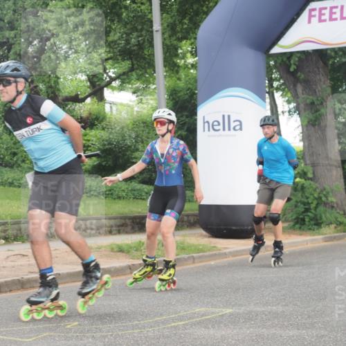 29.06.2025 - hella hamburg halbmarathon KatJ http://msf.ph/oto/8167259 29.06.2025 09:16:24 Zwischen KM18-KM19  meine-sportfotos.de