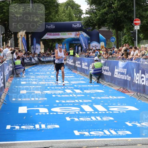 29.06.2025 - hella hamburg halbmarathon Zöllner http://msf.ph/oto/8167306 29.06.2025 10:17:57 Ziel 14932, 15166 meine-sportfotos.de