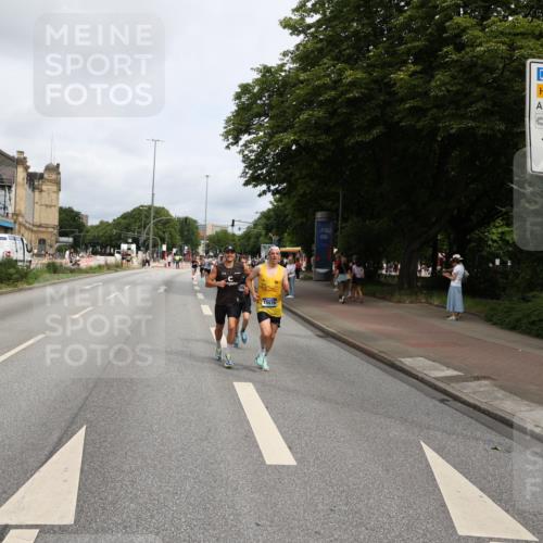 29.06.2025 - hella hamburg halbmarathon Yannick Fuchs http://msf.ph/oto/8167319 29.06.2025 10:22:56 20KM 1122, 2203, 4678, 5367, 7651, 8731, 10106, 10655, 14757, 15576, 15583, 16377, 17354, 18567, 18832 meine-sportfotos.de