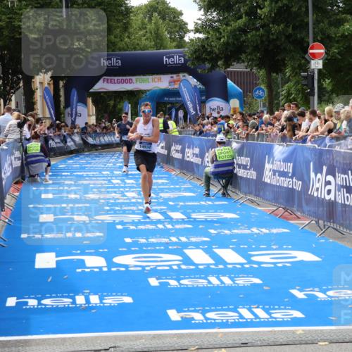 29.06.2025 - hella hamburg halbmarathon Zöllner http://msf.ph/oto/8167320 29.06.2025 10:17:57 Ziel 14932, 15166 meine-sportfotos.de