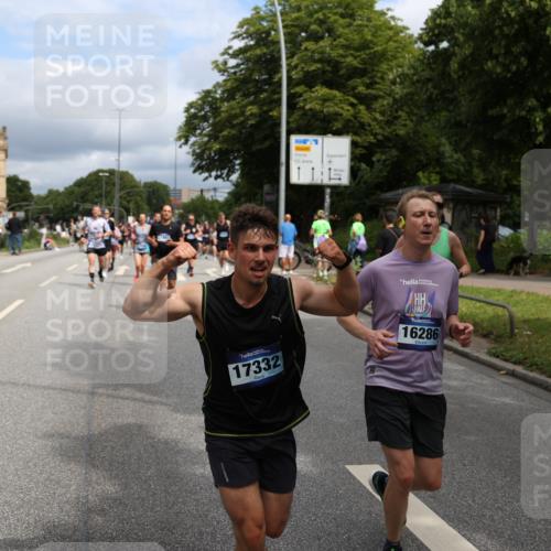 29.06.2025 - hella hamburg halbmarathon Yannick Fuchs http://msf.ph/oto/8167343 29.06.2025 10:40:47 20KM 1139, 2222, 2842, 3087, 4091, 4237, 4497, 4949, 5459, 6388, 6421, 6691, 6700, 6978, 7335, 7961, 8023, 8142, 8482, 8981, 9232, 9386, 9529, 9786, 9794, 11125, 11185, 11491, 12171, 12269, 12579, 12651, 12891, 13630, 13698, 13782, 13940, 14045, 14262, 14541, 14722, 15133, 15149, 15157, 15206, 15684, 15900, 16081, 16127, 16286, 17008, 17190, 17281, 17332, 17353, 17461, 17492, 17669, 17865, 17892, 18118, 19128 meine-sportfotos.de