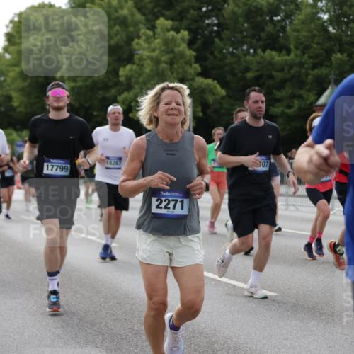 29.06.2025 - hella hamburg halbmarathon Jannik Wohlers http://msf.ph/oto/8167353 29.06.2025 10:20:59 Lombardsbrücke 1028, 1401, 2271, 2635, 2815, 2956, 3122, 3770, 3817, 3825, 3826, 4697, 4786, 5373, 5395, 5412, 5493, 6103, 6844, 7375, 7522, 7553, 7781, 8095, 8844, 9100, 9499, 9501, 9532, 9624, 10374, 10921, 11117, 11610, 11775, 12018, 12368, 13093, 13584, 14118, 14499, 14519, 14664, 14809, 14819, 15267, 15387, 15404, 15603, 15752, 15869, 16107, 16586, 16600, 17341, 17799, 17961, 17969, 18170, 18378, 18809, 19012 meine-sportfotos.de