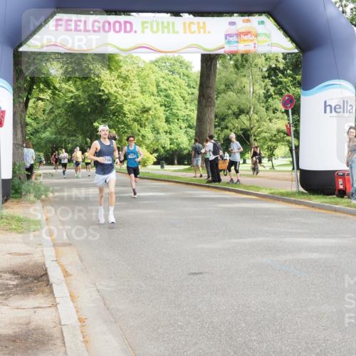 29.06.2025 - hella hamburg halbmarathon MichiJ http://msf.ph/oto/8167407 29.06.2025 10:14:22 Zwischen KM18-KM19 5301, 9385, 11194 meine-sportfotos.de