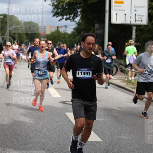 29.06.2025 - hella hamburg halbmarathon Yannick Fuchs http://msf.ph/oto/8167420 29.06.2025 10:40:49 20KM 1139, 2222, 2842, 3087, 4091, 4237, 4497, 4949, 5459, 6373, 6388, 6421, 6691, 6700, 6978, 7335, 8023, 8142, 8482, 8981, 9232, 9386, 9529, 9786, 9794, 11185, 11491, 12171, 12269, 12579, 12651, 12891, 13630, 13698, 13728, 13782, 13940, 14045, 14262, 14541, 14722, 15133, 15149, 15157, 15206, 15684, 15900, 16081, 16127, 16136, 16286, 16466, 16475, 17008, 17190, 17281, 17332, 17353, 17461, 17492, 17669, 17865, 17892, 18118, 19128 meine-sportfotos.de