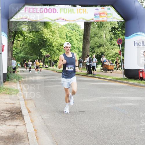 29.06.2025 - hella hamburg halbmarathon MichiJ http://msf.ph/oto/8167427 29.06.2025 10:14:23 Zwischen KM18-KM19 5301, 9385 meine-sportfotos.de