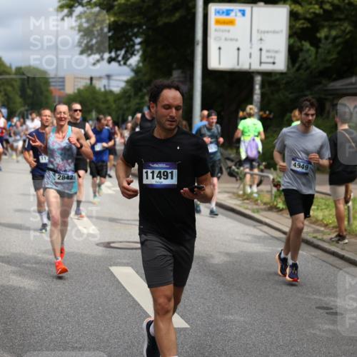 29.06.2025 - hella hamburg halbmarathon Yannick Fuchs http://msf.ph/oto/8167448 29.06.2025 10:40:49 20KM 1139, 2222, 2842, 3087, 4091, 4237, 4497, 4949, 5459, 6373, 6388, 6421, 6691, 6700, 6978, 7335, 8023, 8142, 8482, 8981, 9232, 9386, 9529, 9786, 9794, 11185, 11491, 12171, 12269, 12579, 12651, 12891, 13630, 13698, 13728, 13782, 13940, 14045, 14262, 14541, 14722, 15133, 15149, 15157, 15206, 15684, 15900, 16081, 16127, 16136, 16286, 16466, 16475, 17008, 17190, 17281, 17332, 17353, 17461, 17492, 17669, 17865, 17892, 18118, 19128 meine-sportfotos.de