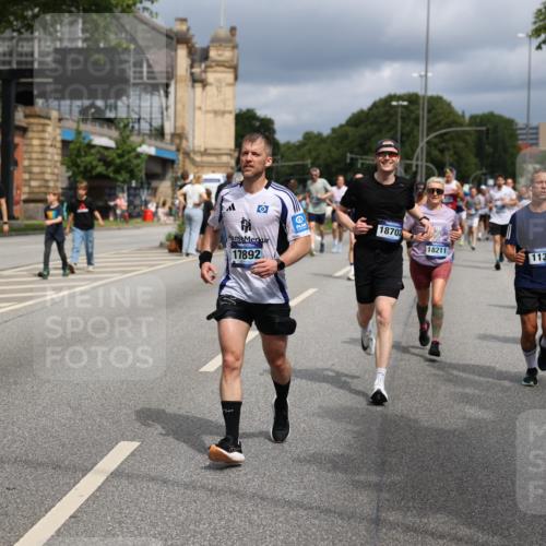 29.06.2025 - hella hamburg halbmarathon Yannick Fuchs http://msf.ph/oto/8167567 29.06.2025 10:40:50 20KM 1139, 2222, 2842, 3087, 4091, 4237, 4497, 4949, 5459, 6373, 6388, 6421, 6691, 6700, 6978, 7335, 8023, 8142, 8482, 8981, 9232, 9386, 9529, 9786, 9794, 11185, 11491, 12171, 12269, 12579, 12651, 12891, 13630, 13698, 13728, 13782, 13940, 14045, 14262, 14541, 14722, 15133, 15149, 15157, 15206, 15684, 15900, 16081, 16127, 16136, 16286, 16466, 16475, 17008, 17190, 17281, 17332, 17353, 17461, 17492, 17669, 17865, 17892, 18118, 19128 meine-sportfotos.de