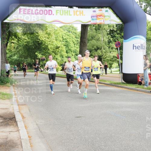 29.06.2025 - hella hamburg halbmarathon MichiJ http://msf.ph/oto/8167602 29.06.2025 10:14:29 Zwischen KM18-KM19 12360, 14753, 18569, 19041 meine-sportfotos.de