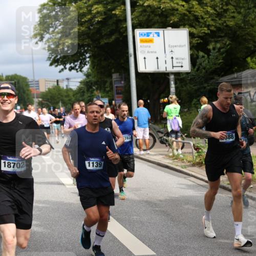 29.06.2025 - hella hamburg halbmarathon Yannick Fuchs http://msf.ph/oto/8167653 29.06.2025 10:40:51 20KM 1139, 2222, 2842, 3087, 4091, 4237, 4497, 4949, 5459, 6373, 6388, 6421, 6691, 6700, 6978, 7335, 8023, 8142, 8482, 8981, 9232, 9386, 9529, 9786, 9794, 11185, 11491, 12171, 12269, 12579, 12651, 12891, 13630, 13698, 13728, 13782, 13940, 14045, 14262, 14449, 14541, 14722, 15133, 15149, 15157, 15206, 15684, 15900, 16081, 16127, 16136, 16286, 16466, 16475, 17008, 17281, 17332, 17353, 17461, 17492, 17669, 17865, 17892, 18118 meine-sportfotos.de