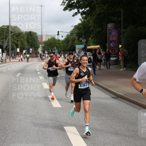 29.06.2025 - hella hamburg halbmarathon Yannick Fuchs http://msf.ph/oto/8167676 29.06.2025 10:23:03 20KM 1122, 3075, 4678, 5367, 7651, 8731, 10106, 13383, 14757, 15576, 16377, 17354, 18567, 18832 meine-sportfotos.de