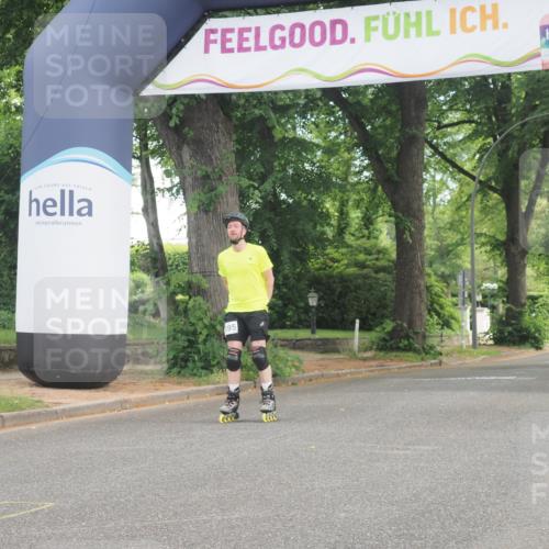 29.06.2025 - hella hamburg halbmarathon KatJ http://msf.ph/oto/8167712 29.06.2025 09:16:35 Zwischen KM18-KM19  meine-sportfotos.de