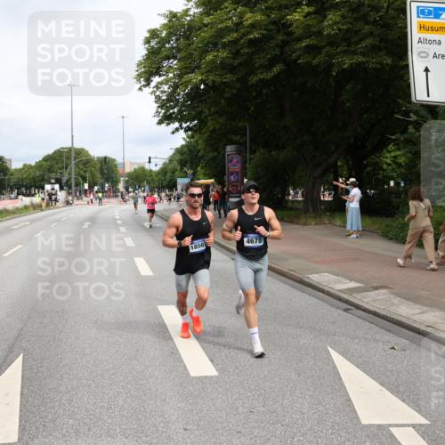 29.06.2025 - hella hamburg halbmarathon Yannick Fuchs http://msf.ph/oto/8167887 29.06.2025 10:23:05 20KM 1122, 3075, 4678, 5367, 7651, 8731, 10106, 12529, 13383, 15576, 16377, 17354, 18567, 18832 meine-sportfotos.de