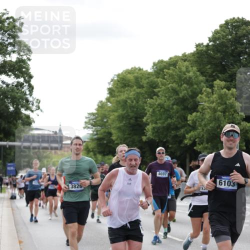 29.06.2025 - hella hamburg halbmarathon Jannik Wohlers http://msf.ph/oto/8167999 29.06.2025 10:21:06 Lombardsbrücke 1072, 1401, 2271, 2635, 2815, 3122, 3770, 3817, 3825, 3826, 4697, 4786, 5122, 5373, 5395, 5412, 5493, 5759, 5957, 6086, 6103, 6844, 7375, 7522, 7553, 7781, 8095, 8286, 8896, 9100, 9369, 9483, 9499, 9532, 9624, 10374, 10874, 10921, 11117, 11610, 12018, 12041, 12368, 12402, 13093, 13584, 13937, 14118, 14278, 14664, 15267, 15404, 15603, 15752, 15869, 16045, 16107, 17799, 17961, 17969, 18378, 18851, 19012 meine-sportfotos.de