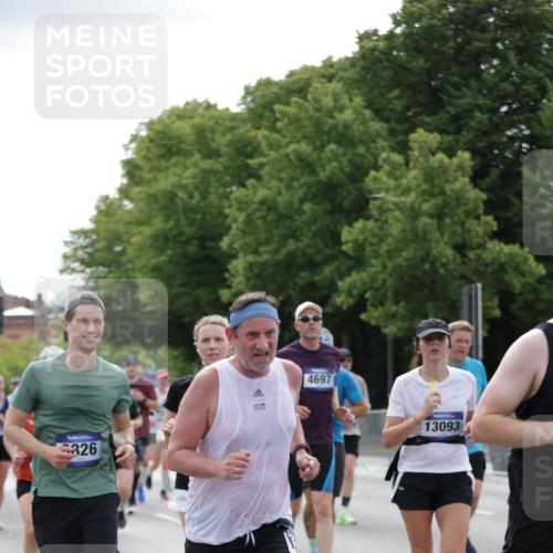 29.06.2025 - hella hamburg halbmarathon Jannik Wohlers http://msf.ph/oto/8168053 29.06.2025 10:21:06 Lombardsbrücke 1072, 1401, 2271, 2635, 2815, 3122, 3770, 3817, 3825, 3826, 4697, 4786, 5122, 5373, 5395, 5412, 5493, 5759, 5957, 6086, 6103, 6844, 7375, 7522, 7553, 7781, 8095, 8286, 8896, 9100, 9369, 9483, 9499, 9532, 9624, 10374, 10874, 10921, 11117, 11610, 12018, 12041, 12368, 12402, 13093, 13584, 13937, 14118, 14278, 14664, 15267, 15404, 15603, 15752, 15869, 16045, 16107, 17799, 17961, 17969, 18378, 18851, 19012 meine-sportfotos.de