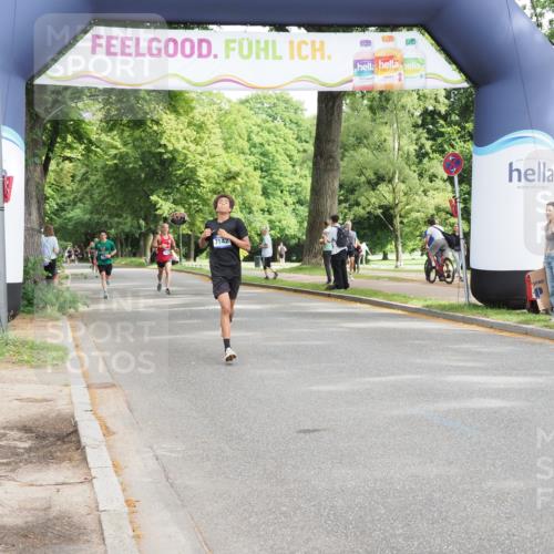 29.06.2025 - hella hamburg halbmarathon MichiJ http://msf.ph/oto/8168234 29.06.2025 10:14:35 Zwischen KM18-KM19 7331, 7855, 9269, 14753, 17614, 19041 meine-sportfotos.de