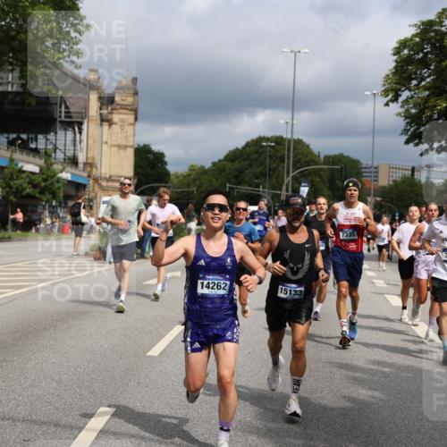 29.06.2025 - hella hamburg halbmarathon Yannick Fuchs http://msf.ph/oto/8168257 29.06.2025 10:40:54 20KM 1139, 2222, 2842, 3087, 4091, 4237, 4497, 4949, 5459, 6373, 6388, 6421, 6691, 6978, 7335, 8023, 8142, 8482, 8981, 9232, 9386, 9497, 9529, 9786, 9794, 10208, 10211, 11185, 11491, 11858, 12171, 12269, 12579, 12651, 12808, 12891, 13554, 13698, 13728, 13782, 13940, 14045, 14262, 14449, 14541, 14722, 15026, 15133, 15149, 15157, 15206, 15684, 15900, 16081, 16127, 16136, 16286, 16466, 16475, 17008, 17281, 17353, 17461, 17492, 17669, 17865, 17892, 18118 meine-sportfotos.de