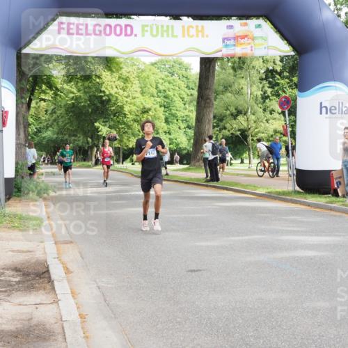 29.06.2025 - hella hamburg halbmarathon MichiJ http://msf.ph/oto/8168268 29.06.2025 10:14:35 Zwischen KM18-KM19 7331, 7855, 9269, 14753, 17614, 19041 meine-sportfotos.de