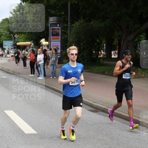 29.06.2025 - hella hamburg halbmarathon Yannick Fuchs http://msf.ph/oto/8168467 29.06.2025 10:23:22 20KM 1953, 2604, 3075, 7389, 10106, 12189, 12529, 13383, 15883 meine-sportfotos.de