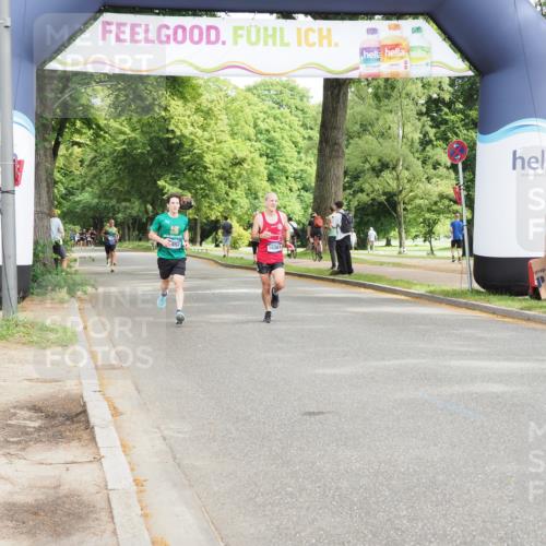 29.06.2025 - hella hamburg halbmarathon MichiJ http://msf.ph/oto/8168492 29.06.2025 10:14:38 Zwischen KM18-KM19 2892, 7142, 7331, 7855, 9269, 16361, 17614 meine-sportfotos.de