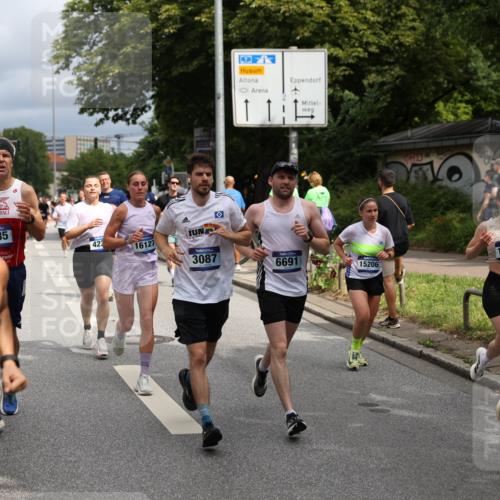 29.06.2025 - hella hamburg halbmarathon Yannick Fuchs http://msf.ph/oto/8168538 29.06.2025 10:40:55 20KM 1139, 2222, 2842, 3087, 4091, 4237, 4497, 4949, 5459, 6373, 6388, 6421, 6691, 6978, 7335, 8023, 8142, 8482, 8981, 9232, 9386, 9497, 9529, 9786, 9794, 10208, 10211, 11185, 11491, 11858, 12171, 12269, 12579, 12651, 12808, 12891, 13554, 13698, 13728, 13782, 13940, 14045, 14262, 14449, 14541, 14722, 15026, 15133, 15149, 15157, 15206, 15611, 15684, 15900, 16081, 16127, 16136, 16466, 16475, 17008, 17281, 17353, 17461, 17492, 17669, 17865, 17892, 18118 meine-sportfotos.de