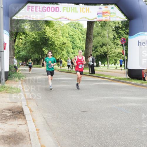 29.06.2025 - hella hamburg halbmarathon MichiJ http://msf.ph/oto/8168552 29.06.2025 10:14:38 Zwischen KM18-KM19 2892, 7142, 7331, 7855, 9269, 16361, 17614 meine-sportfotos.de