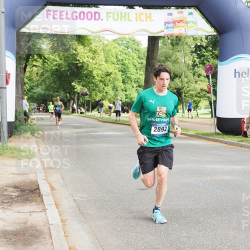 29.06.2025 - hella hamburg halbmarathon MichiJ http://msf.ph/oto/8168642 29.06.2025 10:14:40 Zwischen KM18-KM19 2892, 7142, 7855, 16361 meine-sportfotos.de