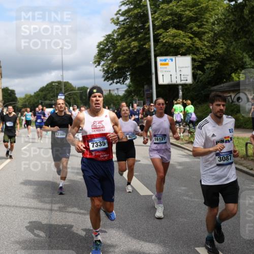 29.06.2025 - hella hamburg halbmarathon Yannick Fuchs http://msf.ph/oto/8168670 29.06.2025 10:40:56 20KM 1139, 2222, 2623, 2842, 3087, 4091, 4237, 4497, 4949, 5459, 6373, 6388, 6421, 6691, 6978, 7335, 8023, 8142, 8482, 8981, 9232, 9386, 9497, 9529, 9786, 9794, 10208, 10211, 11077, 11185, 11491, 11858, 12171, 12269, 12579, 12651, 12808, 12891, 13554, 13698, 13728, 13782, 13940, 14045, 14262, 14415, 14449, 14541, 14722, 15026, 15133, 15149, 15157, 15206, 15611, 15684, 15900, 16081, 16127, 16136, 16466, 16475, 17008, 17281, 17353, 17461, 17492, 17669, 17865, 17892, 18118 meine-sportfotos.de