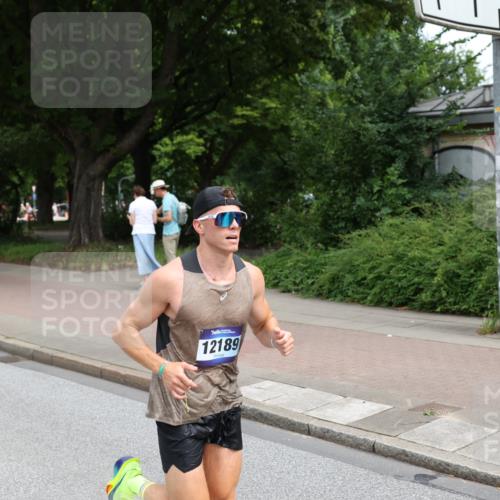 29.06.2025 - hella hamburg halbmarathon Yannick Fuchs http://msf.ph/oto/8168676 29.06.2025 10:23:29 20KM 1953, 2604, 3075, 3968, 7389, 10222, 12189, 12529, 13383, 14140, 15655, 15883, 17374, 17488 meine-sportfotos.de