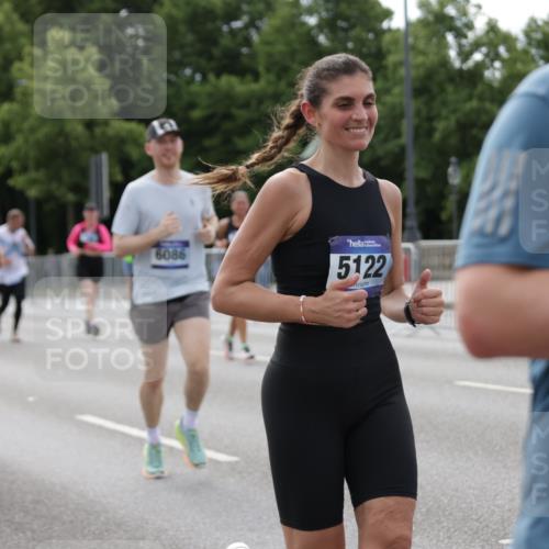 29.06.2025 - hella hamburg halbmarathon Jannik Wohlers http://msf.ph/oto/8168704 29.06.2025 10:21:14 Lombardsbrücke 1072, 1401, 1668, 2529, 3770, 3825, 3826, 4375, 4376, 4697, 4786, 5122, 5412, 5759, 5957, 6086, 6103, 6475, 6805, 7612, 7781, 8286, 8715, 8896, 9369, 9483, 9499, 9532, 9624, 10019, 10374, 10874, 10921, 12041, 12368, 12402, 12659, 13093, 13584, 13604, 13937, 14118, 14278, 15404, 15603, 15869, 16045, 17903, 17932, 18378, 18439, 18851 meine-sportfotos.de