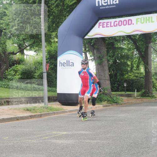29.06.2025 - hella hamburg halbmarathon KatJ http://msf.ph/oto/8168820 29.06.2025 09:17:16 Zwischen KM18-KM19  meine-sportfotos.de
