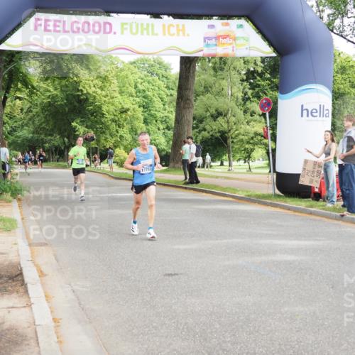 29.06.2025 - hella hamburg halbmarathon MichiJ http://msf.ph/oto/8169032 29.06.2025 10:14:46 Zwischen KM18-KM19 2892, 14506, 16361, 17752 meine-sportfotos.de