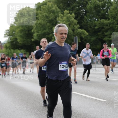 29.06.2025 - hella hamburg halbmarathon Jannik Wohlers http://msf.ph/oto/8169064 29.06.2025 10:21:17 Lombardsbrücke 1072, 1158, 1191, 1250, 1668, 1958, 2172, 2315, 2353, 2529, 3770, 3825, 3826, 4289, 4375, 4376, 4697, 5122, 5412, 5759, 5957, 6086, 6103, 6475, 6805, 7075, 7612, 7672, 8286, 8715, 8896, 9369, 9483, 9499, 9532, 9635, 10019, 10374, 10874, 11424, 11425, 12041, 12402, 12659, 13093, 13604, 13937, 14278, 15404, 15869, 16045, 17903, 17932, 18378, 18439, 18851 meine-sportfotos.de