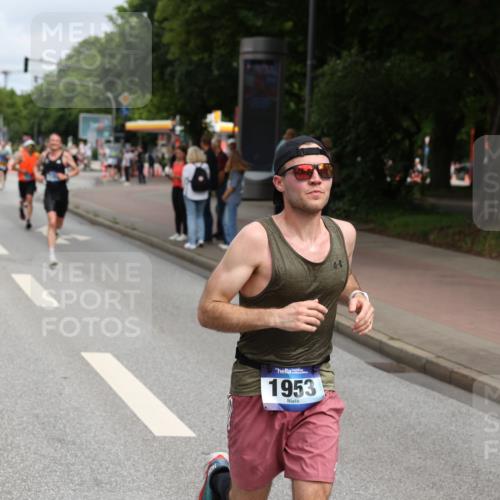 29.06.2025 - hella hamburg halbmarathon Yannick Fuchs http://msf.ph/oto/8169090 29.06.2025 10:23:40 20KM 1953, 2604, 3968, 6090, 7389, 8473, 10222, 10351, 10486, 14140, 15655, 15883, 16711, 17374, 17488, 18763 meine-sportfotos.de