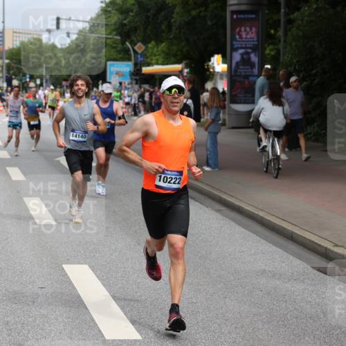 29.06.2025 - hella hamburg halbmarathon Yannick Fuchs http://msf.ph/oto/8169215 29.06.2025 10:23:44 20KM 1827, 1953, 2604, 3968, 5328, 6090, 7389, 8473, 10222, 10351, 10486, 14140, 15655, 15883, 16711, 17213, 17374, 17428, 17488, 18763 meine-sportfotos.de