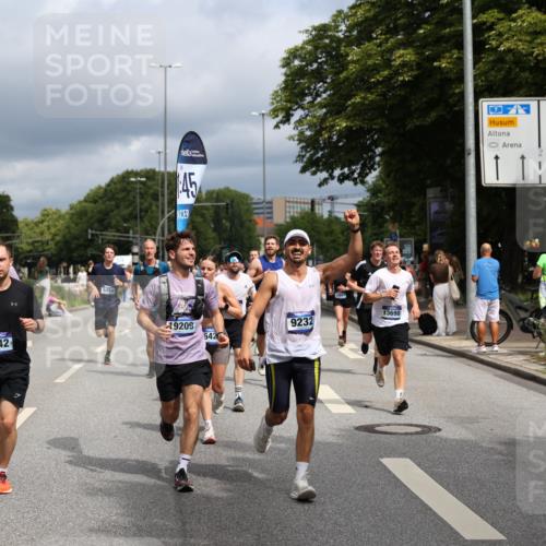 29.06.2025 - hella hamburg halbmarathon Yannick Fuchs http://msf.ph/oto/8169247 29.06.2025 10:41:00 20KM 1689, 2222, 2623, 3087, 4091, 4237, 4497, 5459, 6373, 6421, 6691, 6978, 7335, 8023, 8142, 8482, 8981, 9232, 9386, 9497, 9529, 9786, 9794, 10208, 10211, 11077, 11185, 11858, 12171, 12269, 12579, 12651, 12808, 12891, 13554, 13698, 13728, 13940, 14045, 14262, 14415, 14449, 14541, 14722, 15026, 15133, 15149, 15157, 15206, 15611, 15684, 15900, 16081, 16127, 16136, 16466, 16475, 17008, 17281, 17353, 17461, 17492, 17669, 17865, 18118 meine-sportfotos.de
