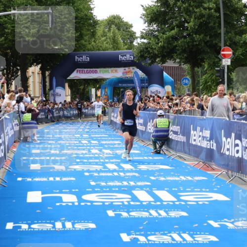 29.06.2025 - hella hamburg halbmarathon Zöllner http://msf.ph/oto/8169288 29.06.2025 10:20:47 Ziel 14360, 16988 meine-sportfotos.de