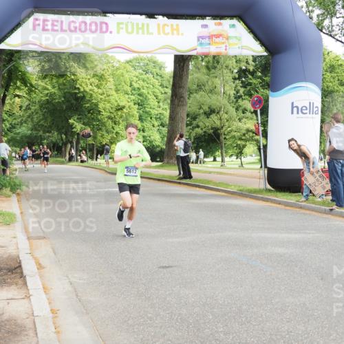 29.06.2025 - hella hamburg halbmarathon MichiJ http://msf.ph/oto/8169290 29.06.2025 10:14:48 Zwischen KM18-KM19 5612, 14506, 17752 meine-sportfotos.de