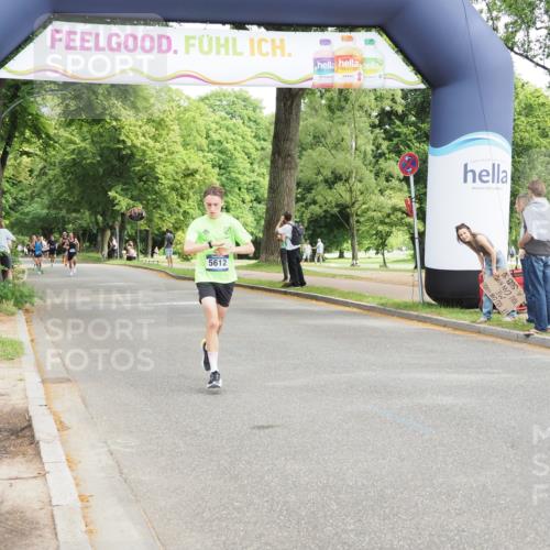 29.06.2025 - hella hamburg halbmarathon MichiJ http://msf.ph/oto/8169324 29.06.2025 10:14:48 Zwischen KM18-KM19 5612, 14506, 17752 meine-sportfotos.de