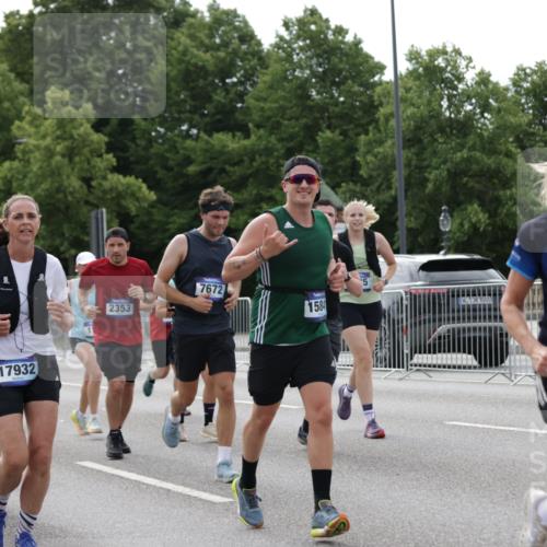 29.06.2025 - hella hamburg halbmarathon Jannik Wohlers http://msf.ph/oto/8169385 29.06.2025 10:21:23 Lombardsbrücke 1158, 1191, 1250, 1668, 1958, 2172, 2315, 2353, 2529, 3606, 3995, 4046, 4289, 4375, 4376, 5122, 5641, 5759, 5957, 6086, 6475, 6676, 6805, 7075, 7162, 7612, 7672, 8715, 8896, 8959, 9002, 9062, 9326, 9369, 9635, 10019, 10125, 10210, 10787, 11424, 11425, 12041, 12402, 12659, 13477, 13604, 14278, 15104, 16762, 16781, 16796, 17903, 17932, 18439, 19099 meine-sportfotos.de