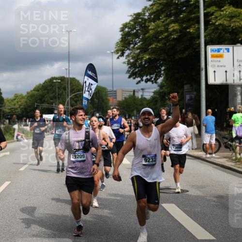 29.06.2025 - hella hamburg halbmarathon Yannick Fuchs http://msf.ph/oto/8169402 29.06.2025 10:41:01 20KM 1689, 2222, 2623, 3087, 4091, 4237, 4497, 5459, 5472, 6373, 6421, 6691, 6978, 7335, 8023, 8142, 8482, 8981, 9232, 9386, 9497, 9529, 9786, 9794, 10208, 10211, 11077, 11185, 11858, 12171, 12269, 12579, 12651, 12808, 12891, 13554, 13698, 13728, 13940, 14045, 14415, 14449, 14541, 14722, 15026, 15149, 15157, 15206, 15611, 15684, 15900, 16081, 16127, 16136, 16466, 16475, 17008, 17281, 17353, 17461, 17492, 17669, 17865, 18118 meine-sportfotos.de