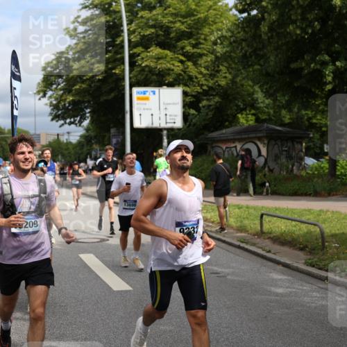 29.06.2025 - hella hamburg halbmarathon Yannick Fuchs http://msf.ph/oto/8169484 29.06.2025 10:41:02 20KM 1689, 2222, 2623, 3087, 4091, 4237, 4497, 5459, 5472, 6373, 6421, 6978, 8023, 8142, 8482, 8981, 9232, 9386, 9497, 9529, 9786, 9794, 10208, 10211, 11077, 11185, 11858, 12171, 12269, 12651, 12808, 12891, 13554, 13698, 13728, 13940, 14045, 14415, 14449, 14541, 14722, 15026, 15149, 15157, 15206, 15611, 15684, 15900, 16081, 16127, 16136, 16466, 16475, 17008, 17281, 17353, 17461, 17669, 17718, 17865, 18118 meine-sportfotos.de