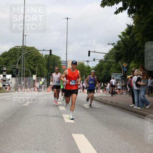 29.06.2025 - hella hamburg halbmarathon Yannick Fuchs http://msf.ph/oto/8169637 29.06.2025 10:23:55 20KM 1827, 3968, 5328, 6090, 8473, 10351, 10486, 14140, 15655, 16711, 17213, 17374, 17428, 17488, 18763 meine-sportfotos.de