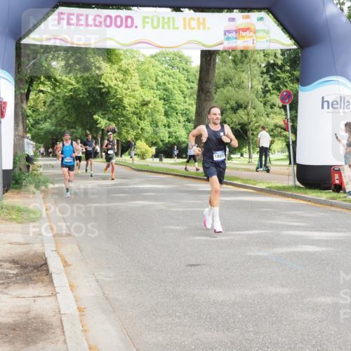 29.06.2025 - hella hamburg halbmarathon MichiJ http://msf.ph/oto/8169642 29.06.2025 10:14:56 Zwischen KM18-KM19  meine-sportfotos.de