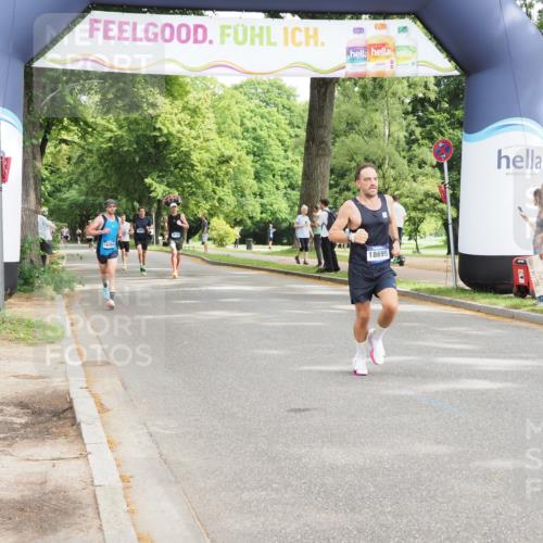 29.06.2025 - hella hamburg halbmarathon MichiJ http://msf.ph/oto/8169696 29.06.2025 10:14:56 Zwischen KM18-KM19  meine-sportfotos.de
